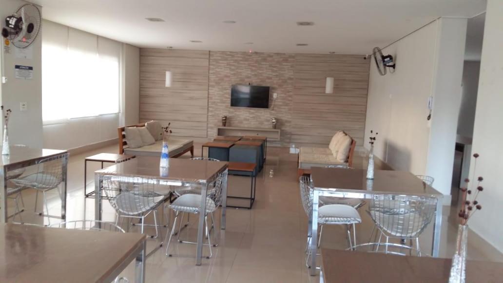 ريبيراو بريتو Studio Com Estrutura De Um Hotel المظهر الخارجي الصورة